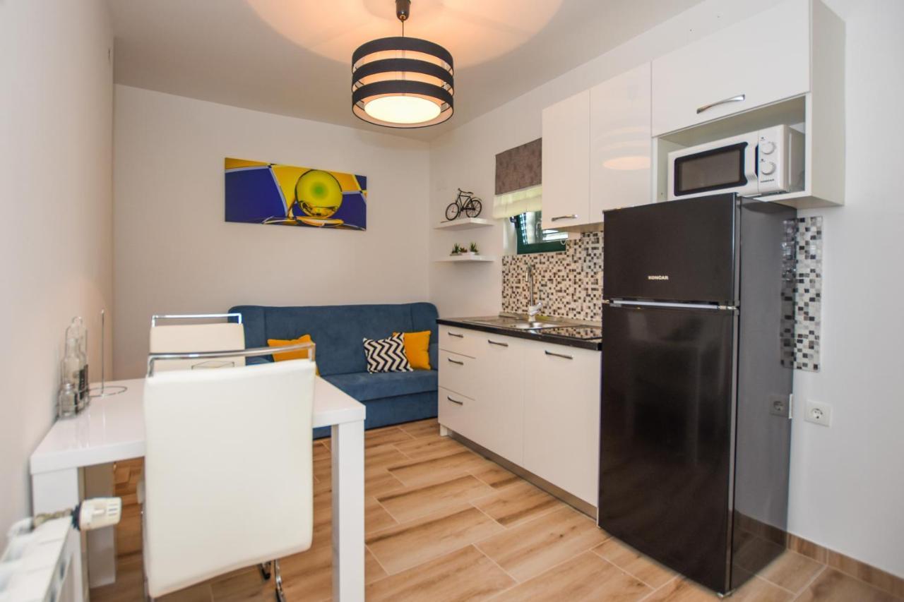 Apartmani Plazibat Мандре Екстер'єр фото