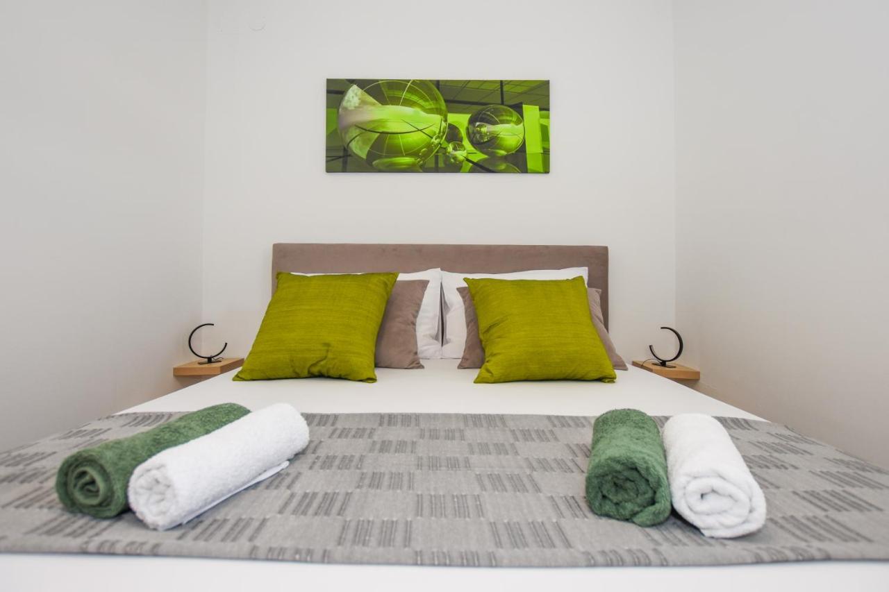 Apartmani Plazibat Мандре Екстер'єр фото